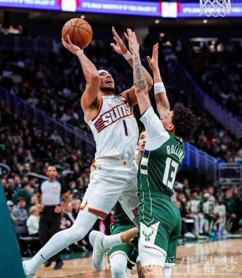 布克独得39分无力救主 太阳123-133负雄鹿吞下4连败 布克独得39分无力救主 太阳123-133负雄鹿吞下4连败