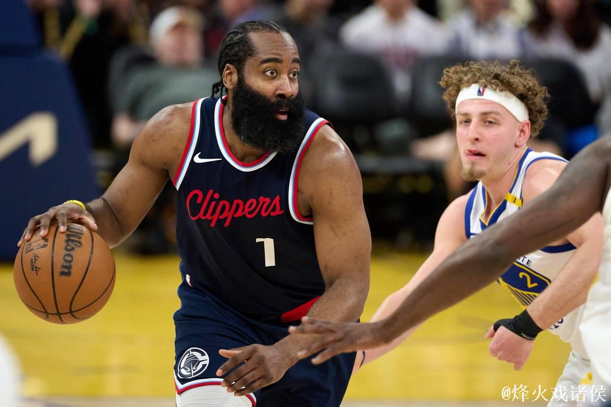 哈登23+11闪耀全场,库里两次崴脚提前离场,快船战胜勇士 哈登23+11闪耀全场,库里两次崴脚提前离场,快船战胜勇士