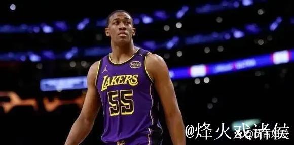 官方宣布:湖人双向合同签下7尺中锋 新秀赛季场均3+3 官方宣布:湖人双向合同签下7尺中锋 新秀赛季场均3+3