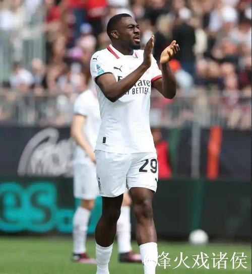 热身赛-27分钟连丢3球 吉鲁破门 AC米兰2-3客负