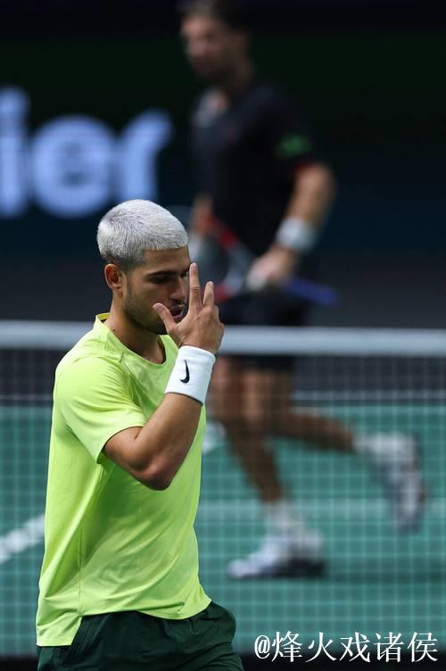 ATP巴黎大师赛：阿尔卡拉斯1-2不敌诺里 止步16强之外